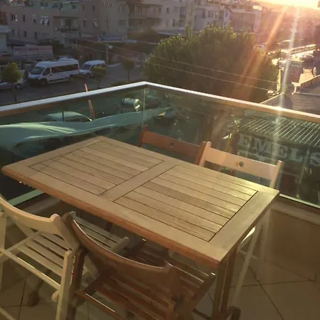 Cadde üzeri Özdere